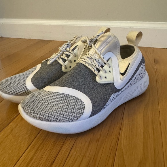 Nike LunarCharge Essential - Picture 1 of 4